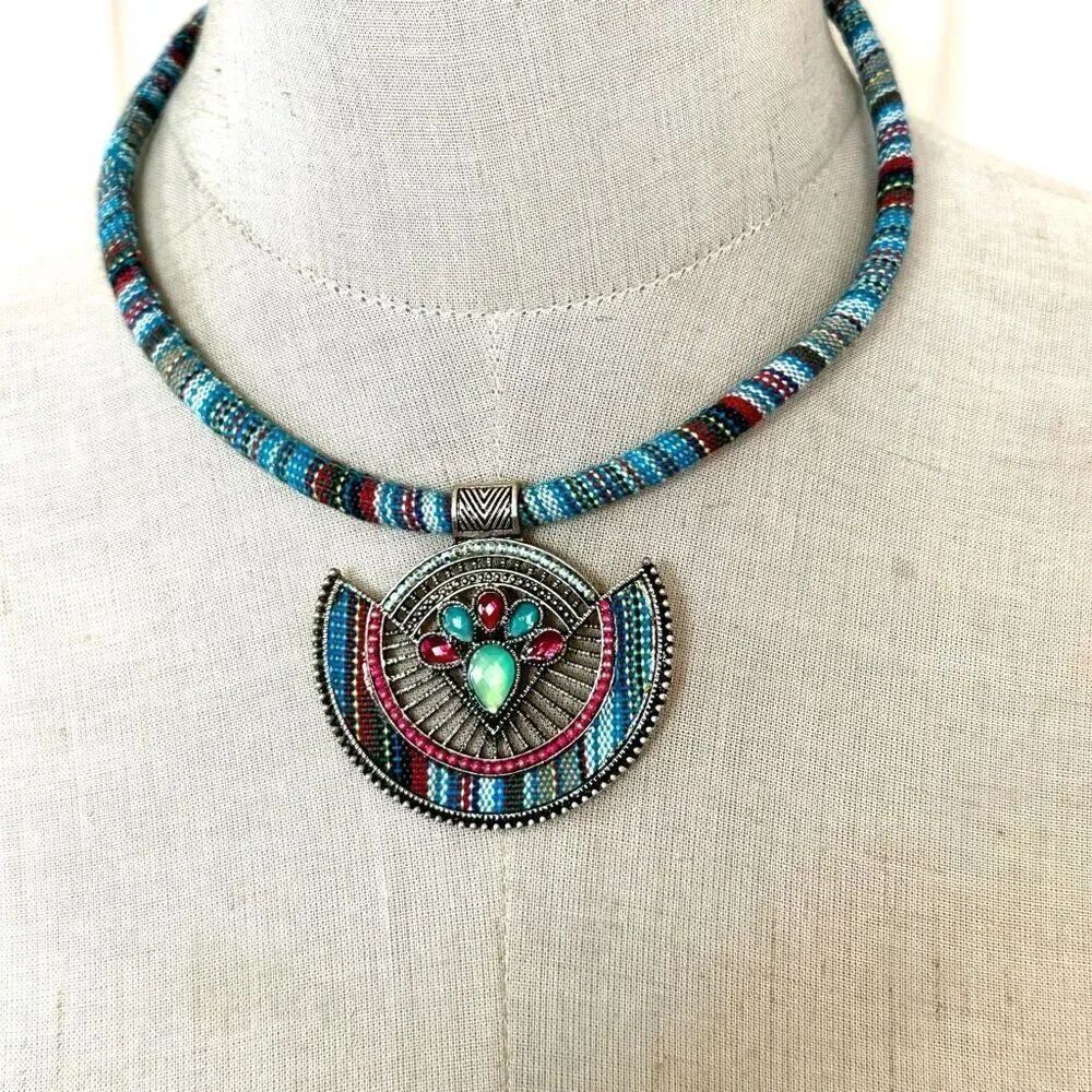 Boho woven colorful pendant necklace